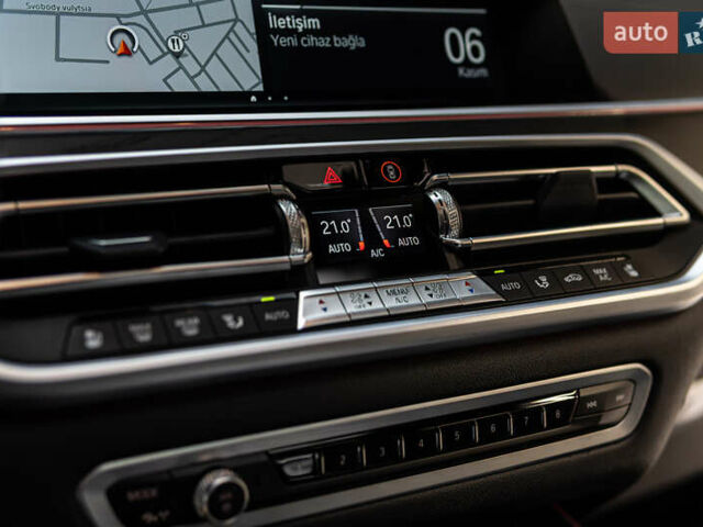 Белый БМВ X7, объемом двигателя 2.99 л и пробегом 101 тыс. км за 96676 $, фото 39 на Automoto.ua