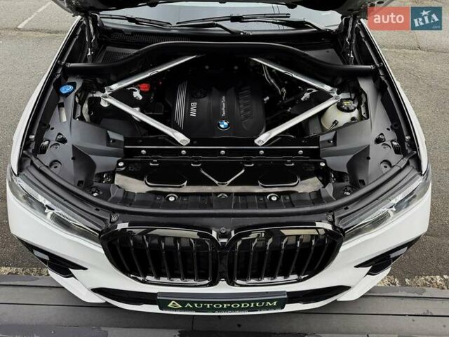 Белый БМВ X7, объемом двигателя 2.99 л и пробегом 120 тыс. км за 77999 $, фото 27 на Automoto.ua