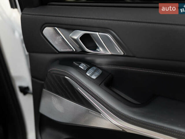 Белый БМВ X7, объемом двигателя 2.99 л и пробегом 101 тыс. км за 96676 $, фото 56 на Automoto.ua