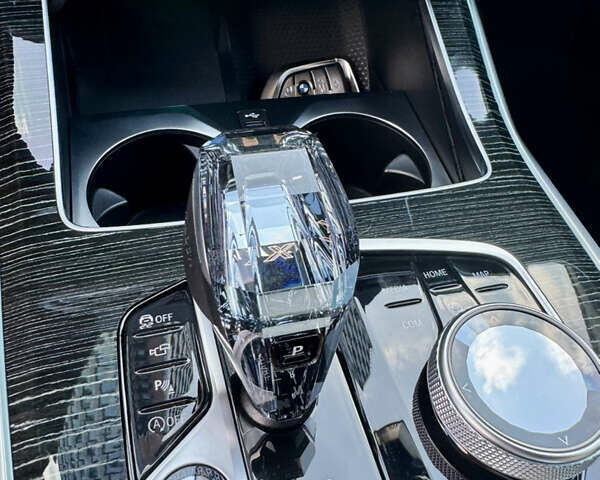 Белый БМВ X7, объемом двигателя 4.39 л и пробегом 19 тыс. км за 109999 $, фото 29 на Automoto.ua