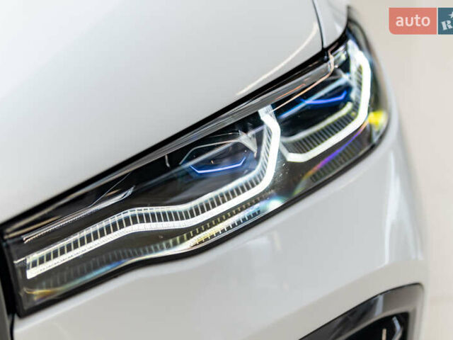 Белый БМВ X7, объемом двигателя 2.99 л и пробегом 101 тыс. км за 96676 $, фото 18 на Automoto.ua