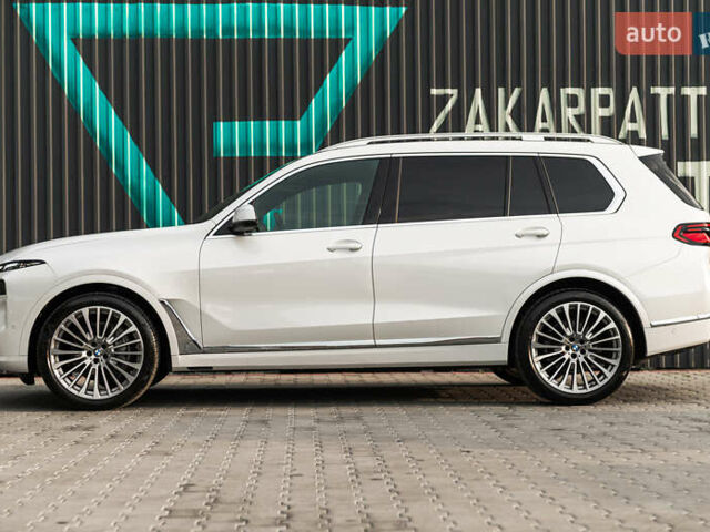 Белый БМВ X7, объемом двигателя 3 л и пробегом 34 тыс. км за 100000 $, фото 15 на Automoto.ua