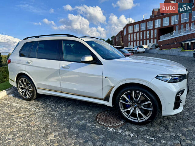 Белый БМВ X7, объемом двигателя 4.39 л и пробегом 19 тыс. км за 109999 $, фото 10 на Automoto.ua