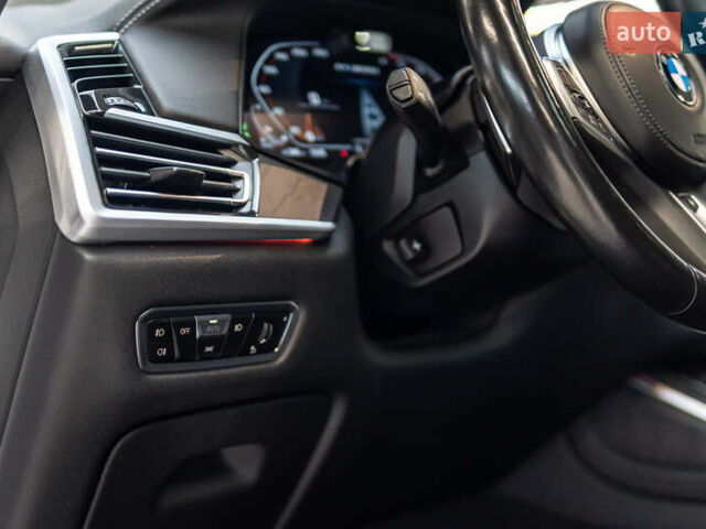 Белый БМВ X7, объемом двигателя 2.99 л и пробегом 101 тыс. км за 96676 $, фото 30 на Automoto.ua