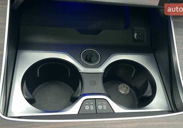 Белый БМВ X7, объемом двигателя 3 л и пробегом 115 тыс. км за 115000 $, фото 26 на Automoto.ua