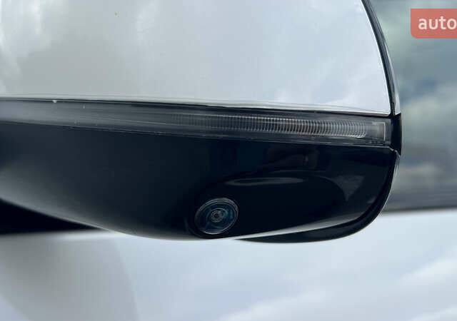 Белый БМВ X7, объемом двигателя 3 л и пробегом 115 тыс. км за 112000 $, фото 42 на Automoto.ua