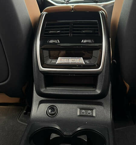 Білий БМВ X7, об'ємом двигуна 3 л та пробігом 60 тис. км за 99999 $, фото 51 на Automoto.ua