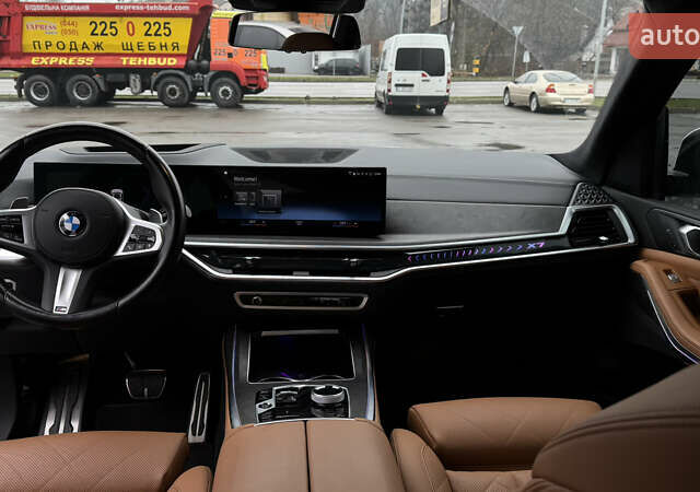 Білий БМВ X7, об'ємом двигуна 3 л та пробігом 60 тис. км за 99999 $, фото 37 на Automoto.ua