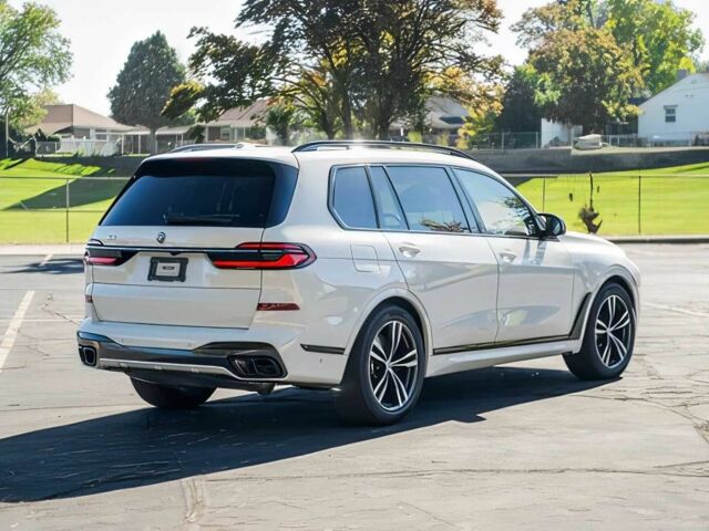 Белый БМВ X7, объемом двигателя 4.4 л и пробегом 17 тыс. км за 43000 $, фото 4 на Automoto.ua