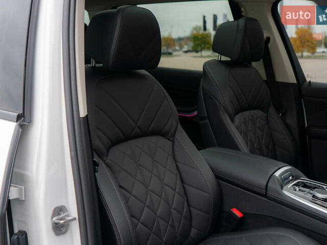 Белый БМВ X7, объемом двигателя 3 л и пробегом 75 тыс. км за 86000 $, фото 51 на Automoto.ua