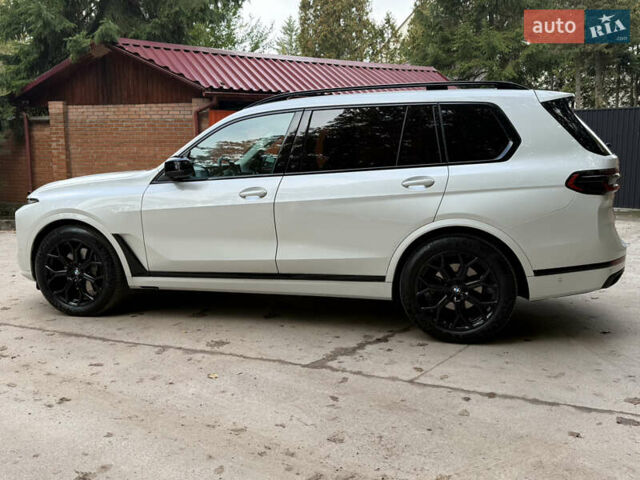 Белый БМВ X7, объемом двигателя 3 л и пробегом 48 тыс. км за 90000 $, фото 11 на Automoto.ua