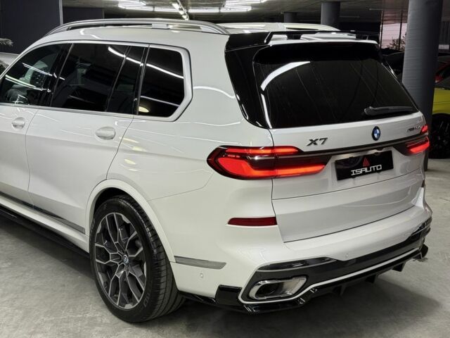 Белый БМВ X7, объемом двигателя 3 л и пробегом 48 тыс. км за 123000 $, фото 13 на Automoto.ua
