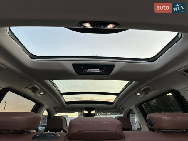 Белый БМВ X7, объемом двигателя 3 л и пробегом 11 тыс. км за 95000 $, фото 14 на Automoto.ua