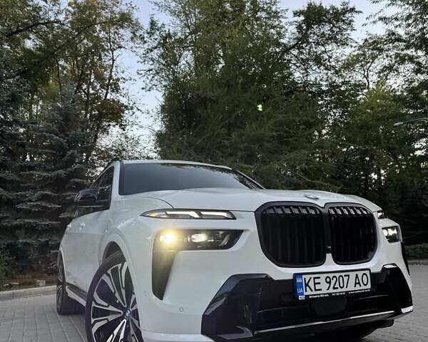 Белый БМВ X7, объемом двигателя 3 л и пробегом 24 тыс. км за 110000 $, фото 35 на Automoto.ua