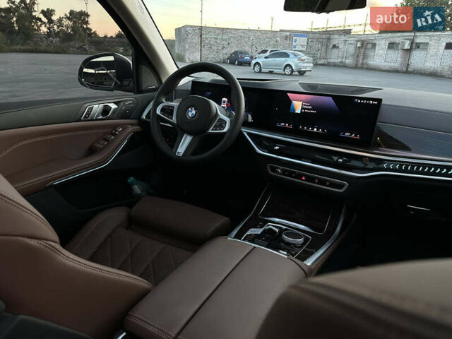 Белый БМВ X7, объемом двигателя 3 л и пробегом 11 тыс. км за 95000 $, фото 16 на Automoto.ua