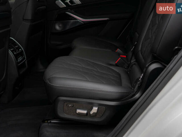 Белый БМВ X7, объемом двигателя 3 л и пробегом 75 тыс. км за 86000 $, фото 34 на Automoto.ua