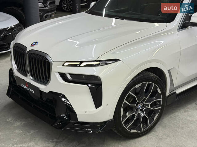 Белый БМВ X7, объемом двигателя 2.99 л и пробегом 48 тыс. км за 123000 $, фото 7 на Automoto.ua