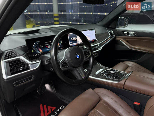 Белый БМВ X7, объемом двигателя 2.99 л и пробегом 48 тыс. км за 123000 $, фото 19 на Automoto.ua