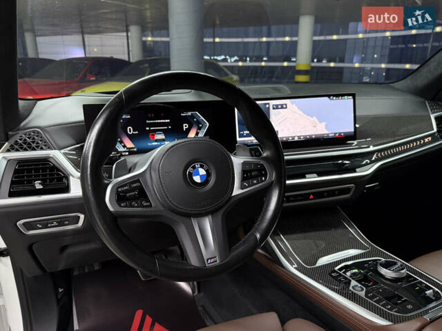 Белый БМВ X7, объемом двигателя 2.99 л и пробегом 48 тыс. км за 123000 $, фото 24 на Automoto.ua