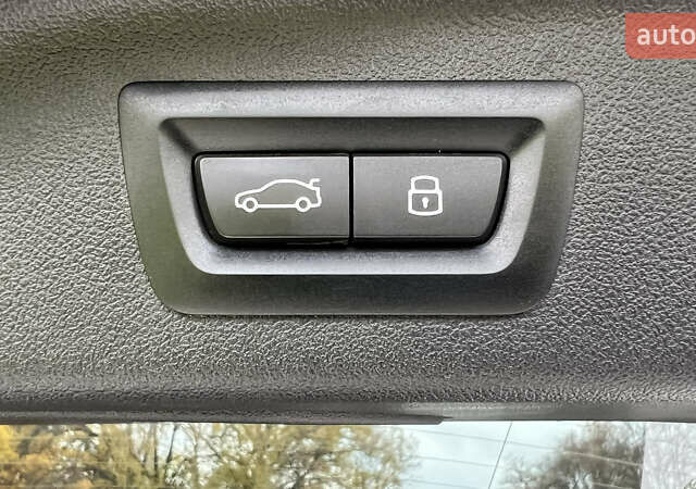 Белый БМВ X7, объемом двигателя 3 л и пробегом 115 тыс. км за 115000 $, фото 31 на Automoto.ua