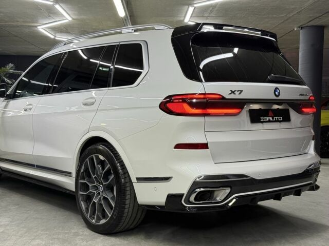 Белый БМВ X7, объемом двигателя 3 л и пробегом 48 тыс. км за 123000 $, фото 15 на Automoto.ua