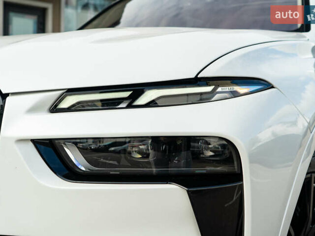 Белый БМВ X7, объемом двигателя 3 л и пробегом 75 тыс. км за 86000 $, фото 20 на Automoto.ua