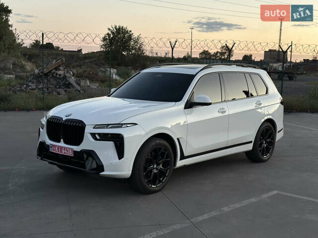 Белый БМВ X7, объемом двигателя 3 л и пробегом 11 тыс. км за 95000 $, фото 1 на Automoto.ua