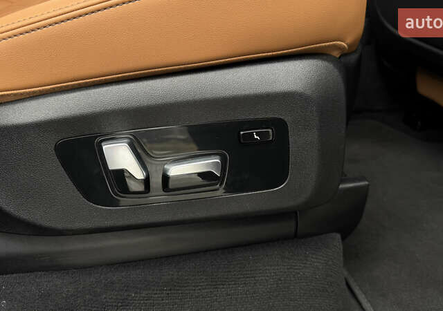 Білий БМВ X7, об'ємом двигуна 3 л та пробігом 60 тис. км за 99999 $, фото 49 на Automoto.ua