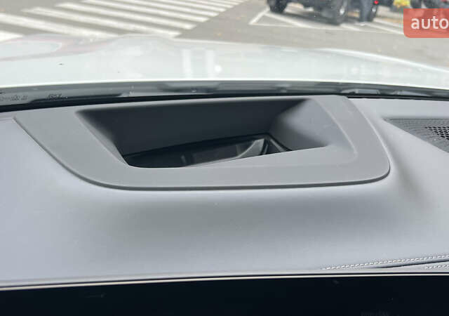 Белый БМВ X7, объемом двигателя 3 л и пробегом 115 тыс. км за 112000 $, фото 20 на Automoto.ua