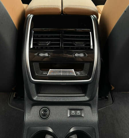 Білий БМВ X7, об'ємом двигуна 3 л та пробігом 60 тис. км за 99999 $, фото 56 на Automoto.ua