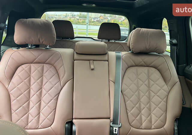 Белый БМВ X7, объемом двигателя 3 л и пробегом 115 тыс. км за 112000 $, фото 32 на Automoto.ua