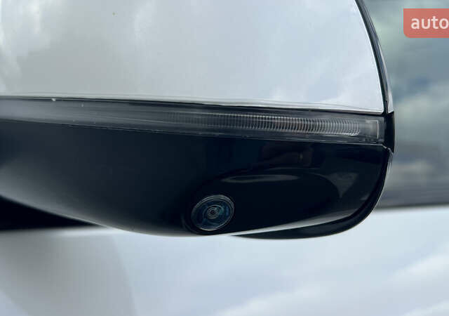 Белый БМВ X7, объемом двигателя 3 л и пробегом 115 тыс. км за 115000 $, фото 42 на Automoto.ua