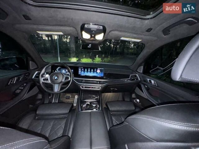 Белый БМВ X7, объемом двигателя 3 л и пробегом 24 тыс. км за 110000 $, фото 10 на Automoto.ua