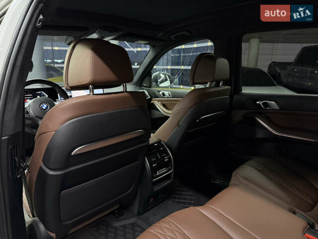 Белый БМВ X7, объемом двигателя 2.99 л и пробегом 48 тыс. км за 123000 $, фото 22 на Automoto.ua