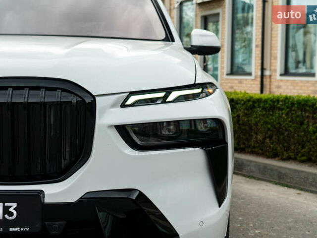 Белый БМВ X7, объемом двигателя 3 л и пробегом 75 тыс. км за 86000 $, фото 3 на Automoto.ua