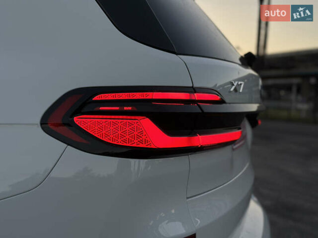 Белый БМВ X7, объемом двигателя 3 л и пробегом 11 тыс. км за 95000 $, фото 9 на Automoto.ua