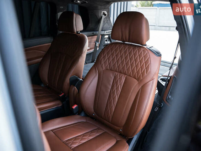 Белый БМВ X7, объемом двигателя 3 л и пробегом 27 тыс. км за 121000 $, фото 35 на Automoto.ua