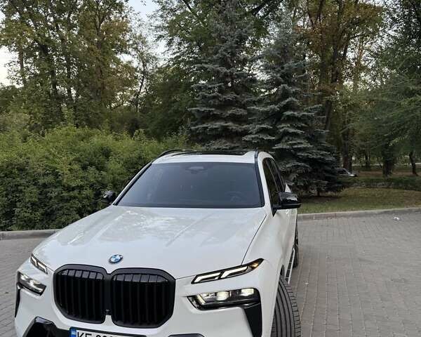 Белый БМВ X7, объемом двигателя 3 л и пробегом 24 тыс. км за 110000 $, фото 37 на Automoto.ua