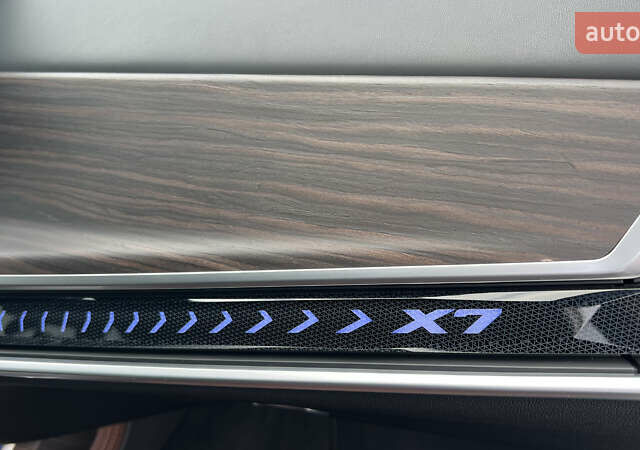 Белый БМВ X7, объемом двигателя 3 л и пробегом 115 тыс. км за 115000 $, фото 18 на Automoto.ua