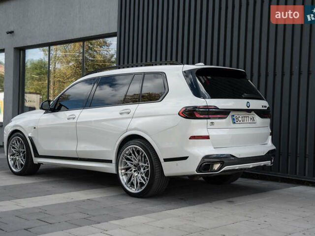 Белый БМВ X7, объемом двигателя 3 л и пробегом 27 тыс. км за 121000 $, фото 11 на Automoto.ua