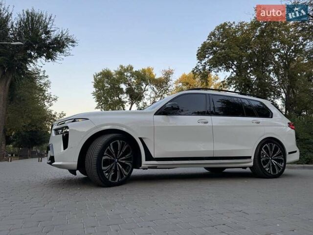 Белый БМВ X7, объемом двигателя 3 л и пробегом 24 тыс. км за 110000 $, фото 34 на Automoto.ua