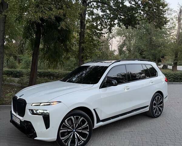 Белый БМВ X7, объемом двигателя 3 л и пробегом 24 тыс. км за 110000 $, фото 20 на Automoto.ua
