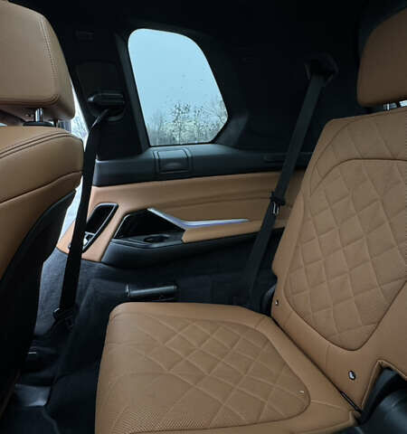 Білий БМВ X7, об'ємом двигуна 3 л та пробігом 60 тис. км за 99999 $, фото 62 на Automoto.ua