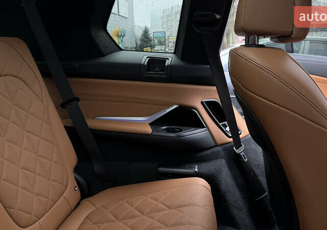 Білий БМВ X7, об'ємом двигуна 3 л та пробігом 60 тис. км за 99999 $, фото 61 на Automoto.ua