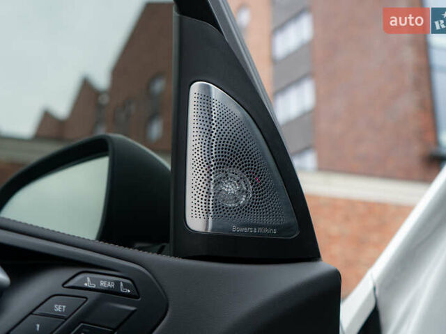 Белый БМВ X7, объемом двигателя 3 л и пробегом 75 тыс. км за 86000 $, фото 31 на Automoto.ua