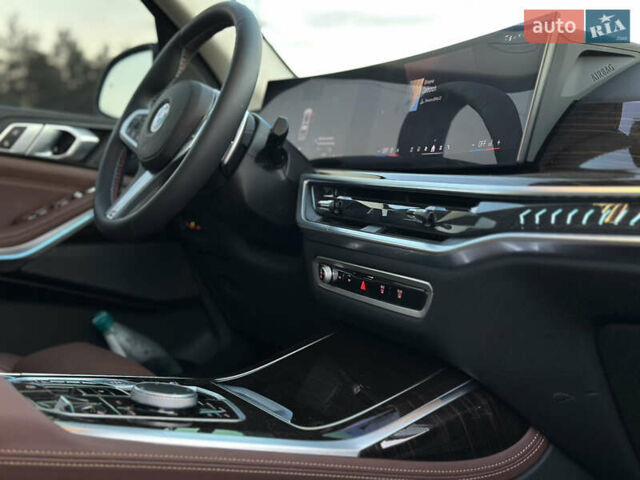 Белый БМВ X7, объемом двигателя 3 л и пробегом 11 тыс. км за 95000 $, фото 18 на Automoto.ua