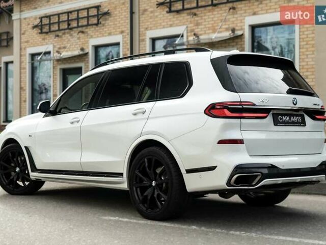 Белый БМВ X7, объемом двигателя 3 л и пробегом 75 тыс. км за 86000 $, фото 13 на Automoto.ua