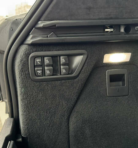 Білий БМВ X7, об'ємом двигуна 3 л та пробігом 60 тис. км за 99999 $, фото 72 на Automoto.ua