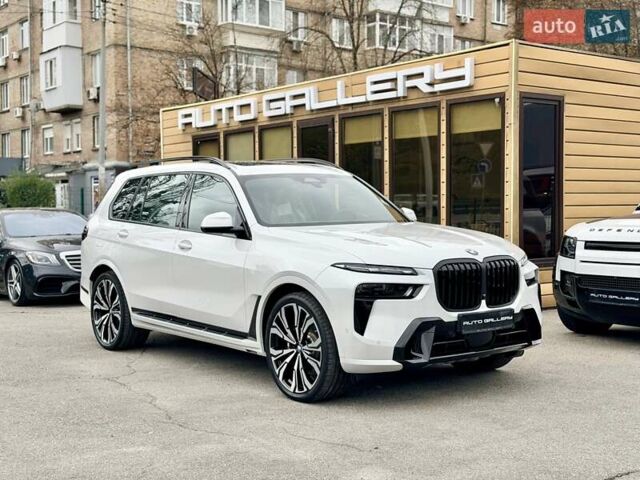 Белый БМВ X7, объемом двигателя 3 л и пробегом 1 тыс. км за 148999 $, фото 15 на Automoto.ua