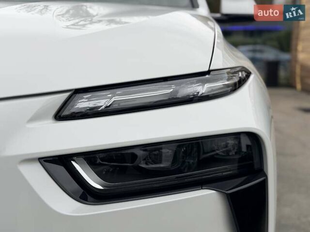 Белый БМВ X7, объемом двигателя 3 л и пробегом 1 тыс. км за 148999 $, фото 13 на Automoto.ua